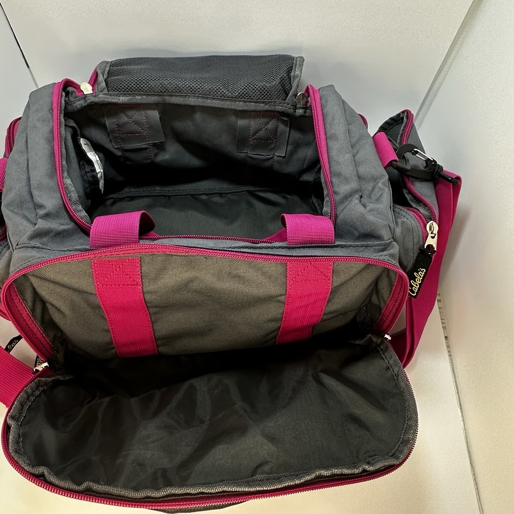 Cabela's‎ Pink Gray Duffle Bag 12" x 8" x 8" Gym Bag Padded Shoulder Strap EUC - Picture 7 of 8